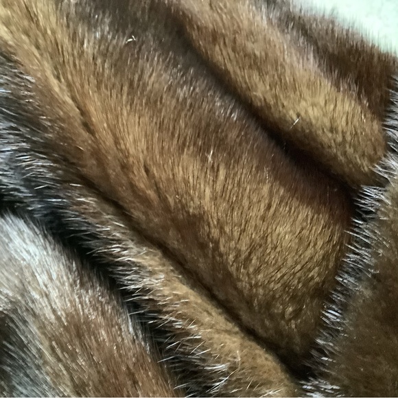 Vintage Genuine fur ( mink? ) jacket .  Small? - Picture 12 of 12